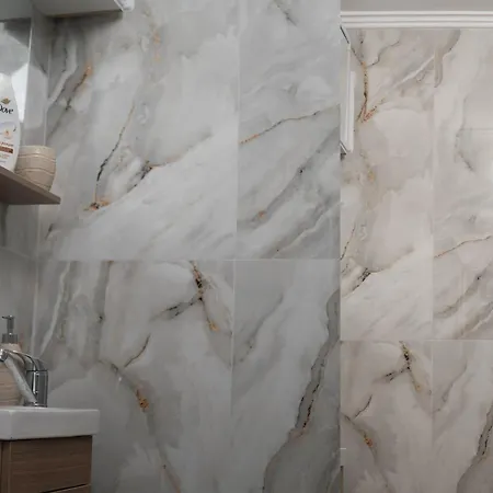 13pacate By Elprofesor * Bukareszt