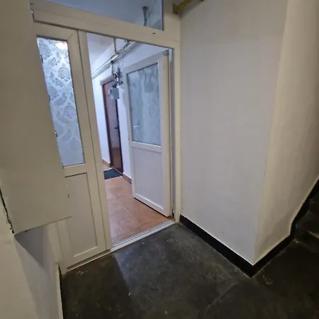 13pacate By Elprofesor Apartment Bucharest